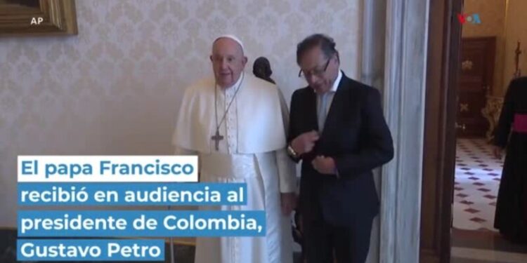 El papa Francisco recibió en audiencia al presidente de Colombia, Gustavo Petro