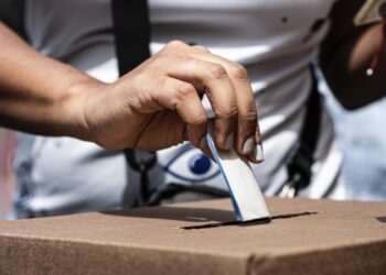 La oposición política en Venezuela exige a las autoridades electoral fijar fecha para las elecciones presidenciales