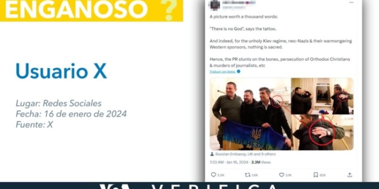 Zelenskyy no tiene un tatuaje en la mano con la frase “no hay Dios” ni preside un gobierno nazi