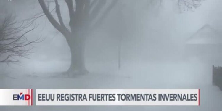 Tormentas árticas golpean a buena parte de EEUU