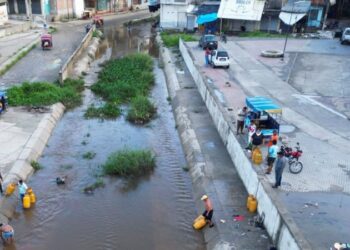 Perú eleva seguridad policial en frontera con Ecuador tras crisis en vecino país: ministro
