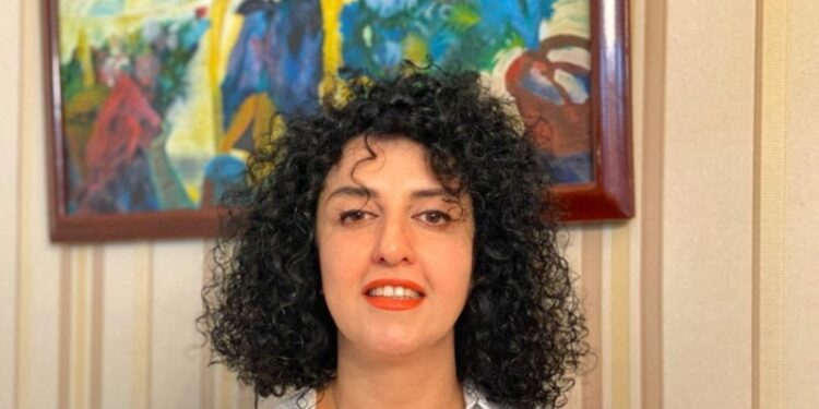 Irán condena a ganadora de Premio Nobel a pena adicional de prisión