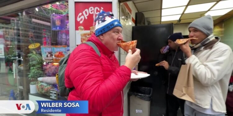Ante el alza de la inflación, la pizza va al rescate de los bolsillos de los neoyorkinos