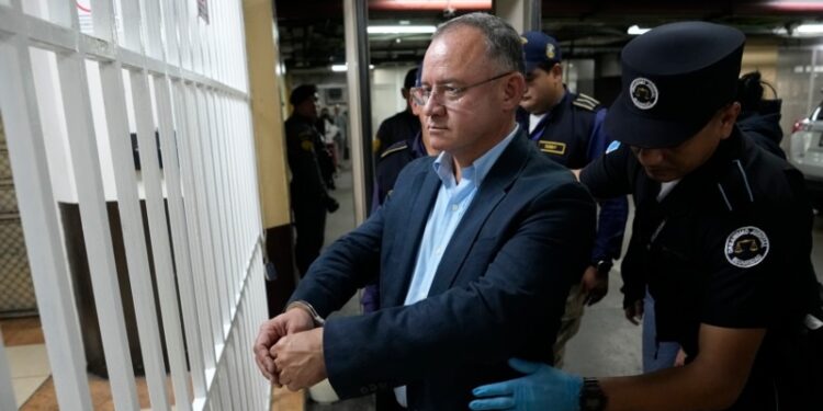 Guatemala: arrestan a exministro de Gobernación