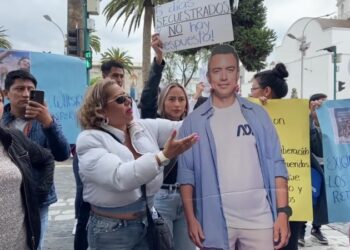 Incertidumbre en Ecuador tras prolongado secuestro de 170 personas en cárceles