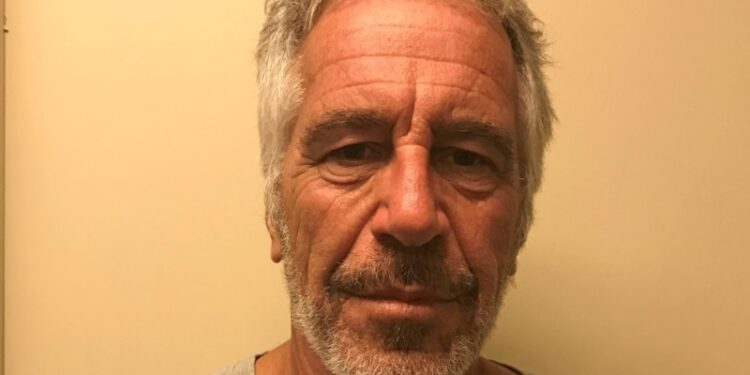 Actas judiciales ofrecen nuevos detalles sobre acusaciones de abusos sexuales contra Jeffrey Epstein