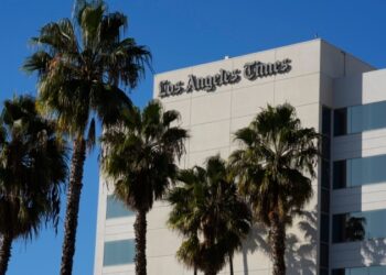 Diario LA Times planea despedir a 94 empleados de la redacción