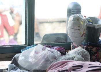 “Tenía que darle seguridad a mis hijos”: el viaje de una madre guatemalteca a la frontera de EEUU huyendo de su abusador