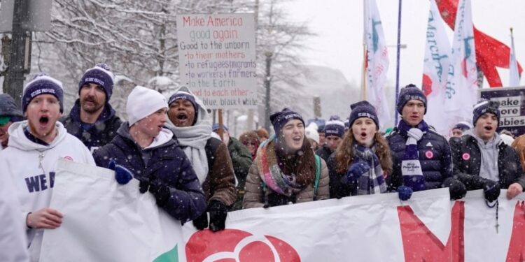El mal clima no fue obstáculo para la realización de la “La Marcha por la Vida” en Washington DC.