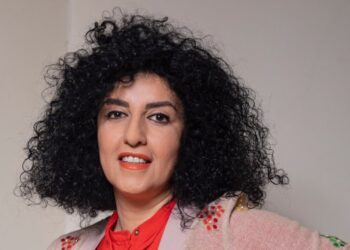 Irán vuelve a condenar a Narges Mohammadi, premio Nobel de la Paz: suma 12 años de cárcel y 154 latigazos de castigo