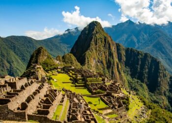 El turismo en Machu Picchu esta seriamente afectado por un paro indefinido de la población
