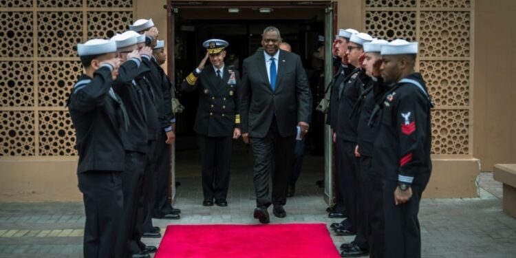 Secretario de Defensa Lloyd Austin sigue hospitalizado