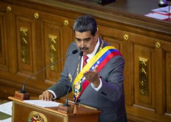 ABC: Nicolás Maduro demora la fecha de las presidenciales y la habilitación de María Corina Machado