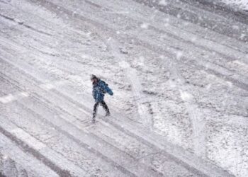 Clima tempestuoso: Tormenta invernal traerá más caos al noreste de EEUU mientras se extienden las fallas eléctricas