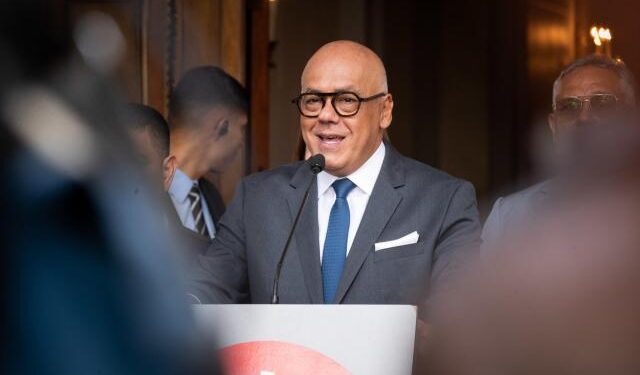 “Ni la conozco”, Jorge Rodríguez negó que haya negociado con María Corina Machado (Video)