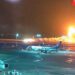 EN VIDEO: El momento en que un avión de Japan Airlines se incendia con cientos de pasajeros a bordo
