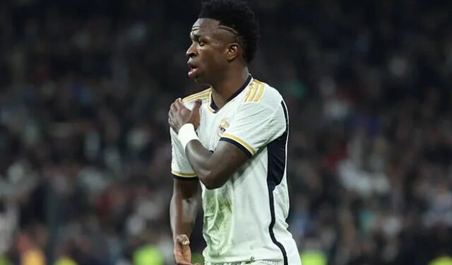 Vinícius defiende la validez de su gol: Así lo hacía siempre en la playa de Copacabana