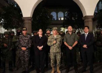 Fuerzas Armadas de Ecuador afirmaron que no negociarán con terroristas