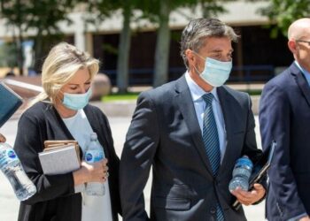 Una infidelidad entre socialité y exestrella de los Dodgers acabó con la vida de dos niños en Los Ángeles