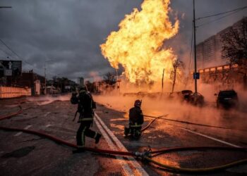 Ucrania eleva a cinco los muertos y a 127 los heridos en el último ataque masivo de Rusia