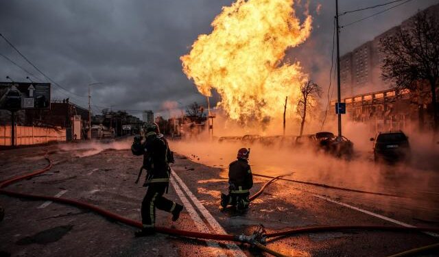 Ucrania eleva a cinco los muertos y a 127 los heridos en el último ataque masivo de Rusia