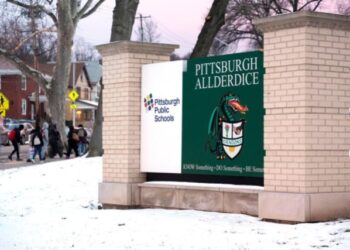 Adolescente con discapacidad intelectual fue violada en grupo por estudiantes en un Starbucks de Pittsburgh