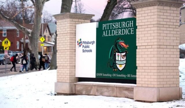 Adolescente con discapacidad intelectual fue violada en grupo por estudiantes en un Starbucks de Pittsburgh