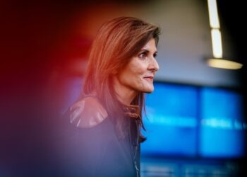 Los seis habitantes del pueblo más pequeño de Nuevo Hampshire dan a Haley su primera victoria