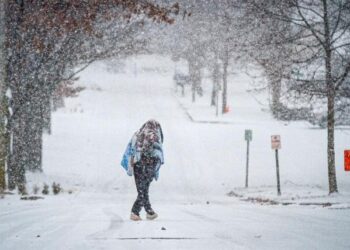 Al menos 40 muertos en EEUU por tormentas invernales y frío extremo que siguen amenazando varias partes del país