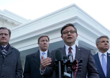 La inmigración sigue siendo el escollo para avanzar en la consideración del presupuesto entre la Casa Blanca y los republicanos