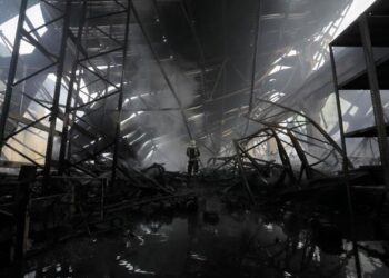 Ucrania eleva a 28 los muertos en Kiev por el ataque ruso masivo del pasado viernes