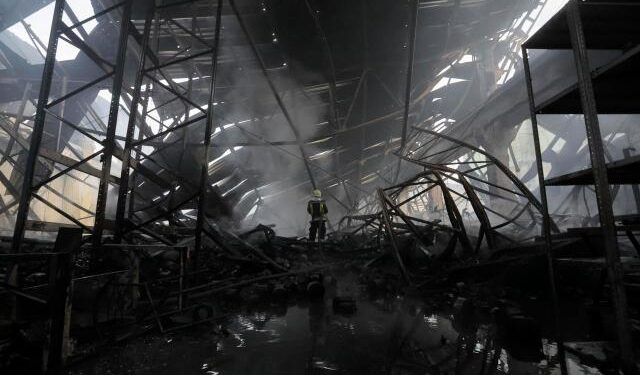 Ucrania eleva a 28 los muertos en Kiev por el ataque ruso masivo del pasado viernes