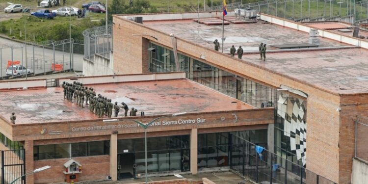 Plan de Noboa de deportar 1.500 presos a Colombia choca con recelo de Petro