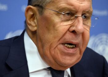 Lavrov “escupe para arriba” y critica bombardeo de EEUU en Yemen… pero no el ruso en Ucrania
