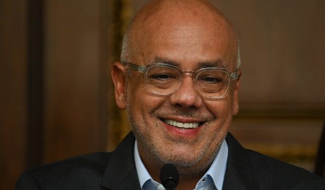 Con una dosis de cinismo, Jorge Rodríguez aseguró que el chavismo ha “cumplido” con los Acuerdos de Barbados