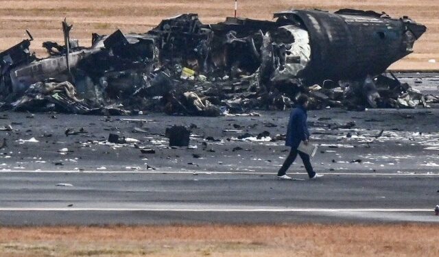Se conocieron los primeros detalles de la investigación sobre el accidente aéreo en Japón que dejó cinco muertos
