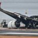Japón pone en marcha la investigación sobre el choque de dos aviones en Tokio