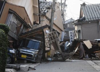 Número de víctimas del terremoto en Japón ascienden a 126