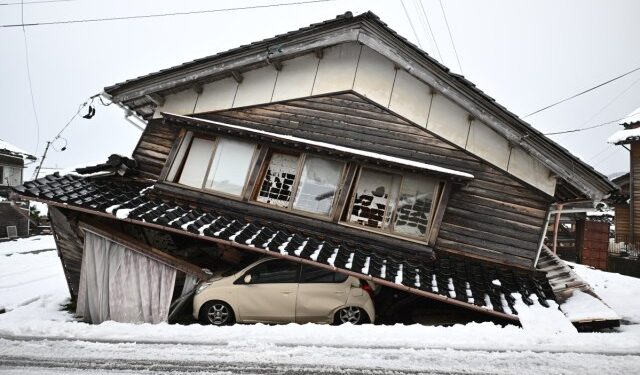 Casas antiguas sobreviven en pequeño poblado japonés después de terremoto