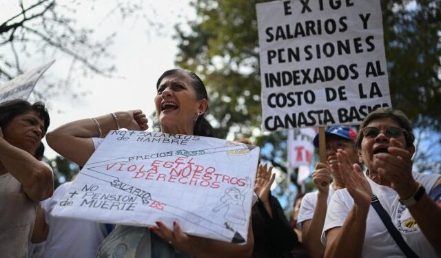 Maestros y profesores universitarios de Venezuela convocan a protesta nacional por dignificación laboral #15Ene