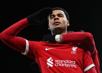 Liverpool remontó ante Fulham para acercarse un poco más a la final de la Copa de la Liga