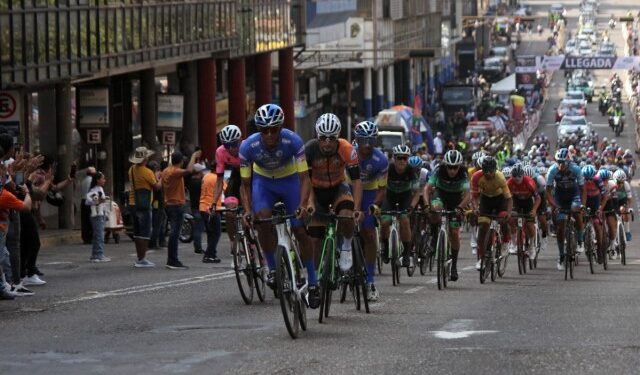 El ecuatoriano Jonathan Caicedo tomó el liderato de la Vuelta al Táchira