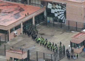 Ecuador retorna lentamente a la normalidad en medio de acciones para combatir espiral de violencia