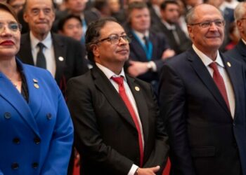 ¿Qué rol jugaron actores políticos de la región previo a la juramentación del nuevo presidente de Guatemala?