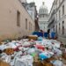 Los “buzos” de La Habana: sumergirse en la basura para subsistir la crisis en Cuba