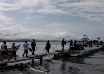 Naufragio en ruta migratoria en Colombia deja tres muertos