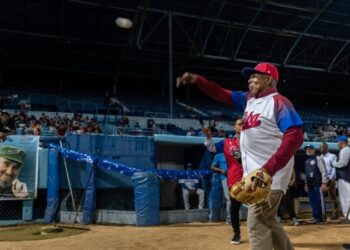 Cuba satisfecha con rechazo de Colombia a participación de equipo de peloteros emigrados