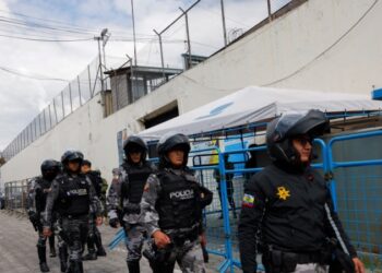 Ecuador: Presidente decreta estado de excepción tras presunta fuga de la cárcel de líder de narco