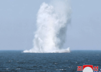 Corea de Norte prueba con éxito un dron submarino que provoca “tsunamis radiactivos”