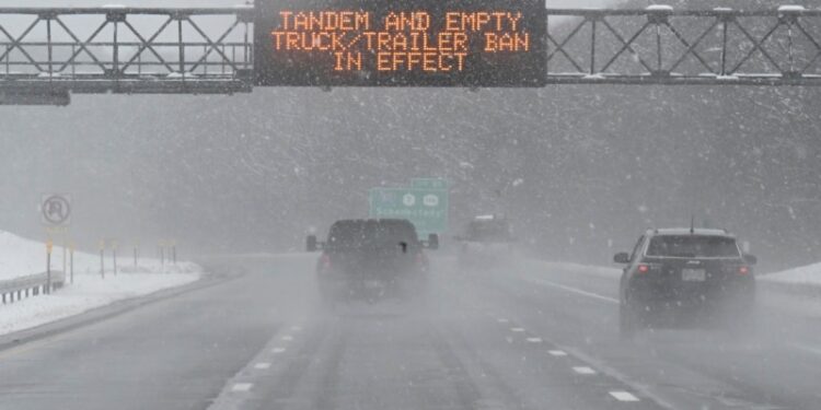 Nieve y lluvia helada azotarán la costa este de EEUU el fin de semana
